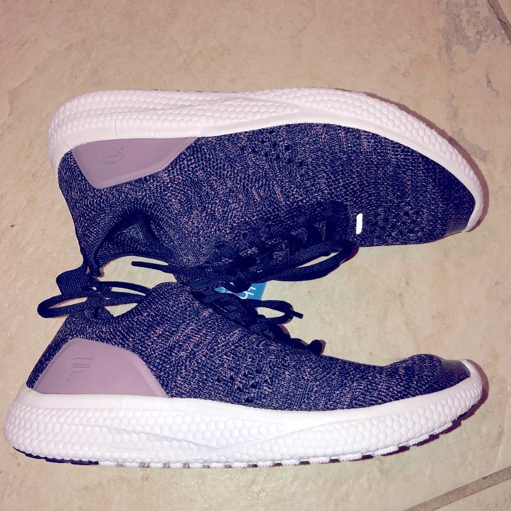 🦄Cruz Knit Performance Sneaker- Navy/Heather🦄 - Picture 2 of 6